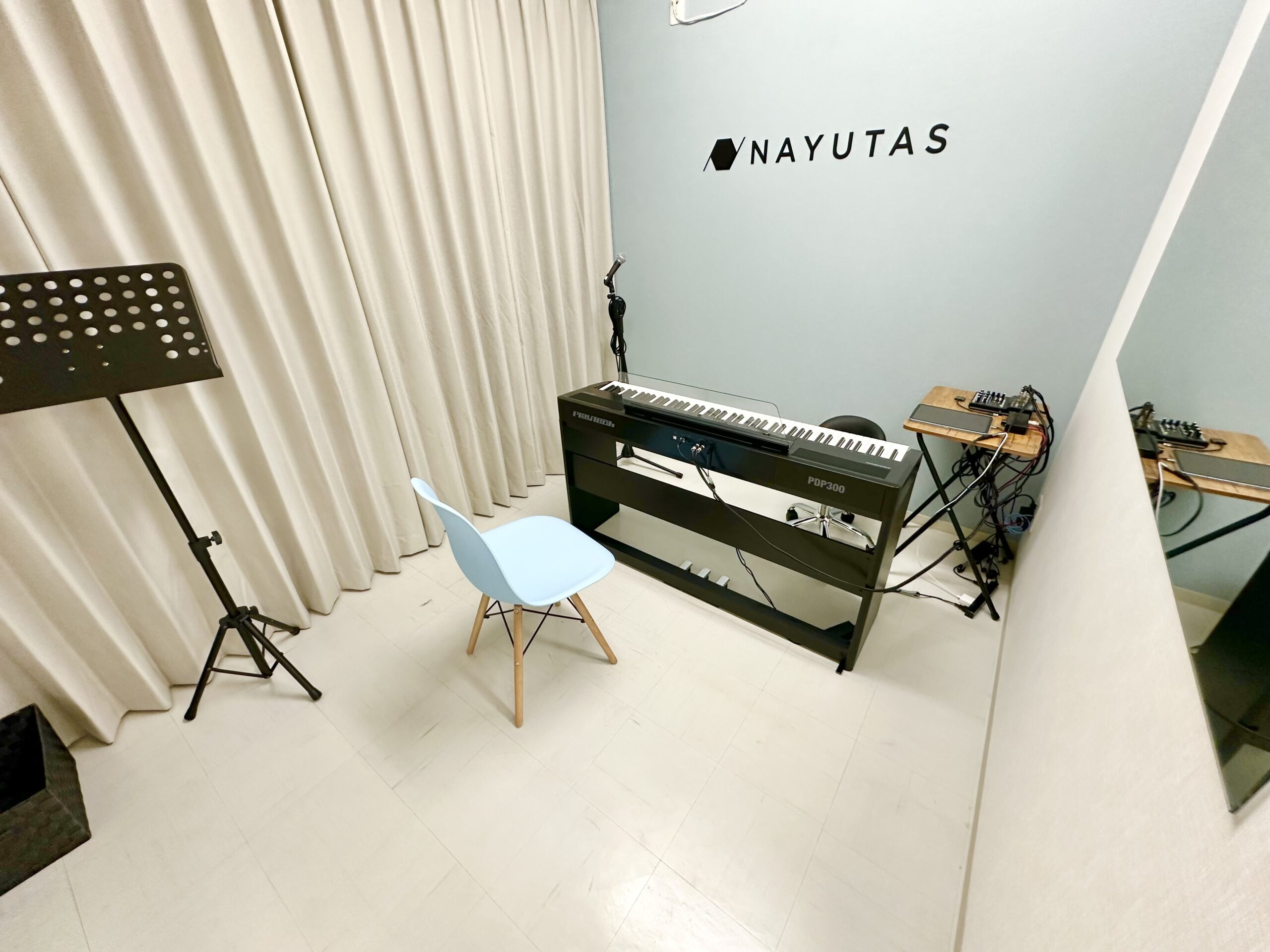 NAYUTAS宇都宮校のボイストレーニングのレッスン室