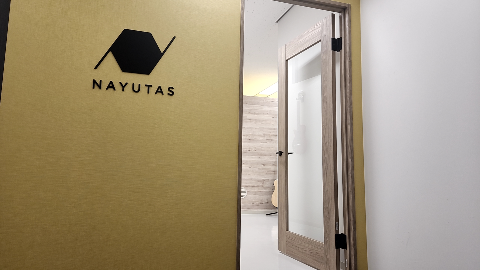 お仕事や学校終わりに【NAYUTAS大阪京橋校】