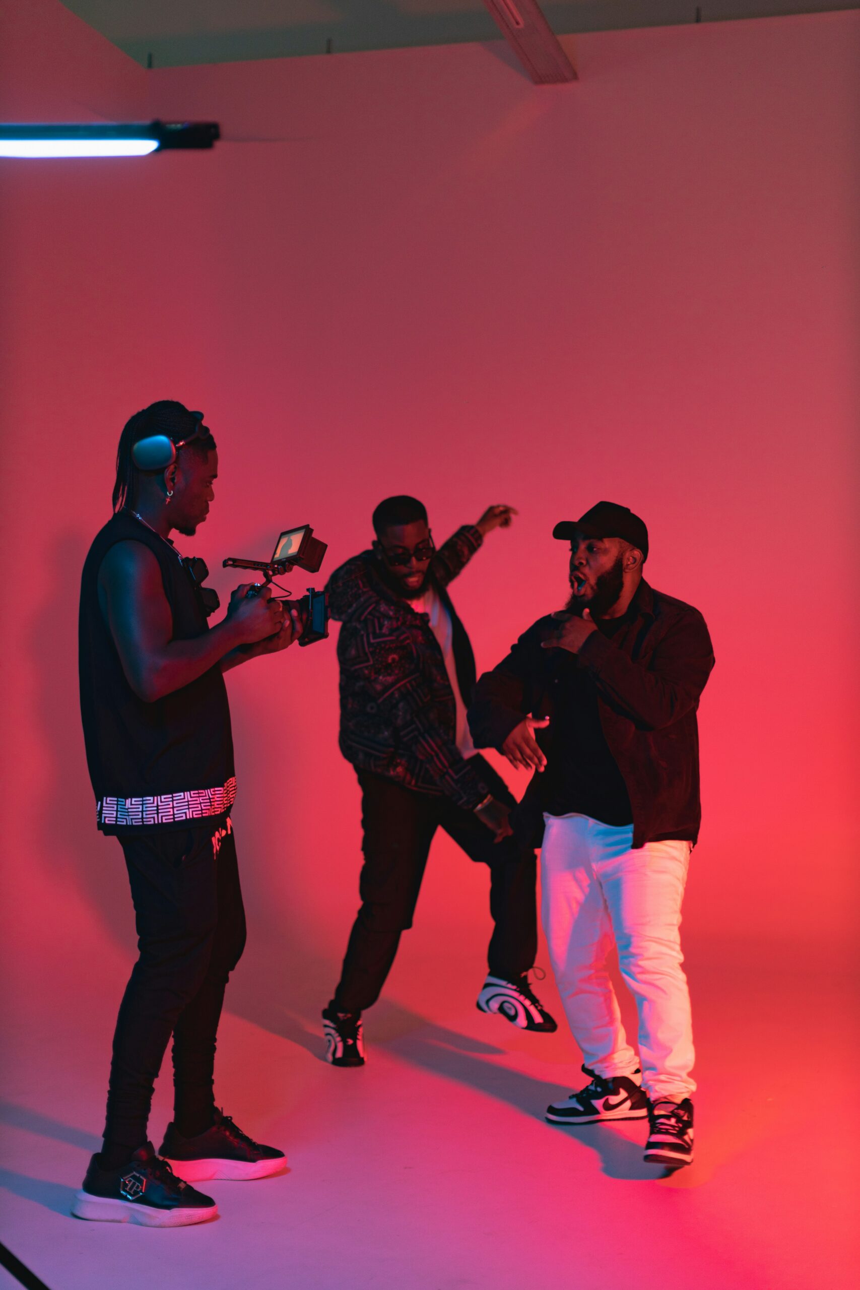 ✨HIPHOPダンスの人気ステップ3選｜クラブステップ・ニュージャックスイング・キックオフの特徴と練習ポイント