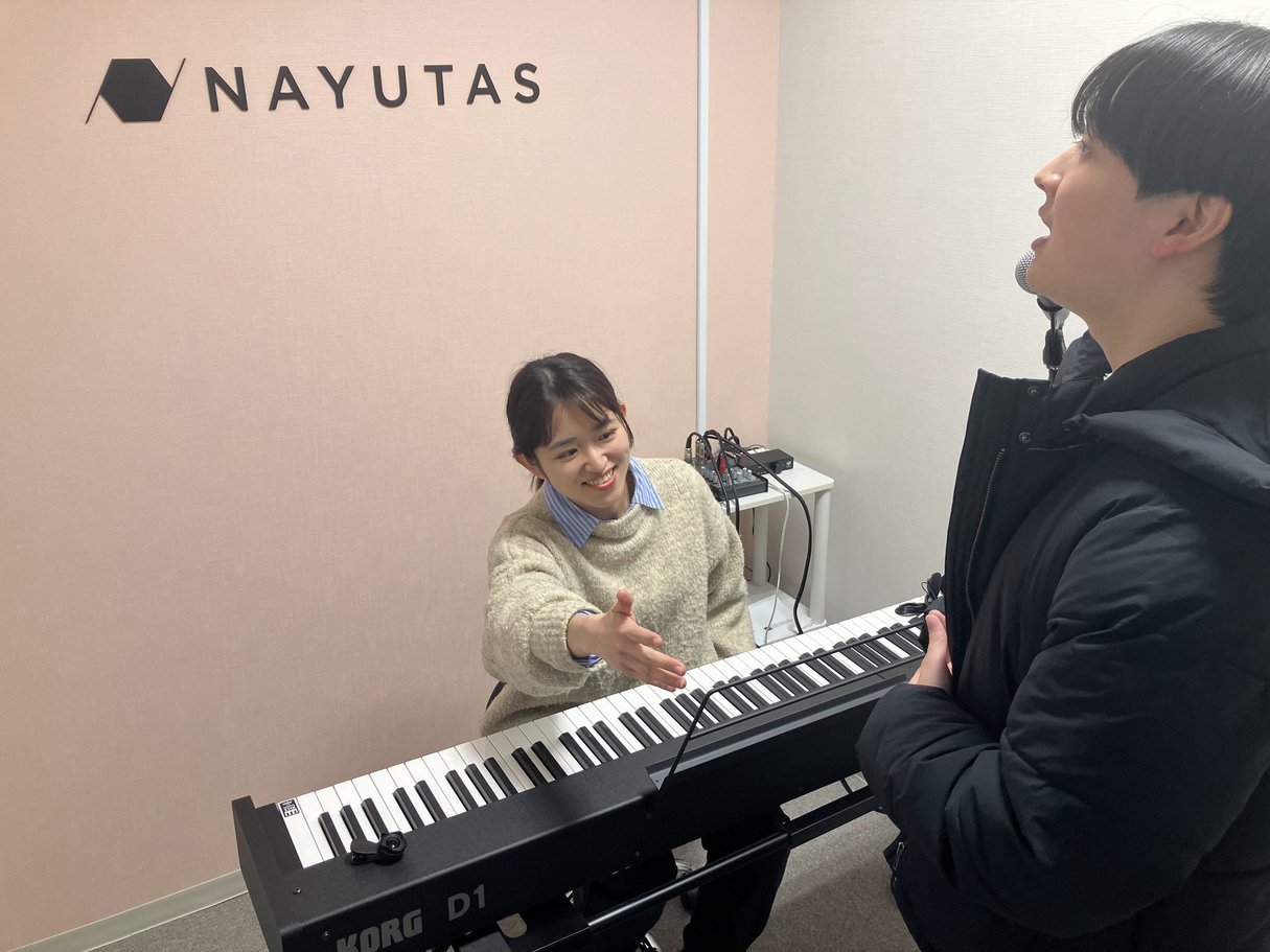 高音と低音を両立させる方法｜NAYUTAS ナユタス 豊中校｜ボイトレ＆ダンス