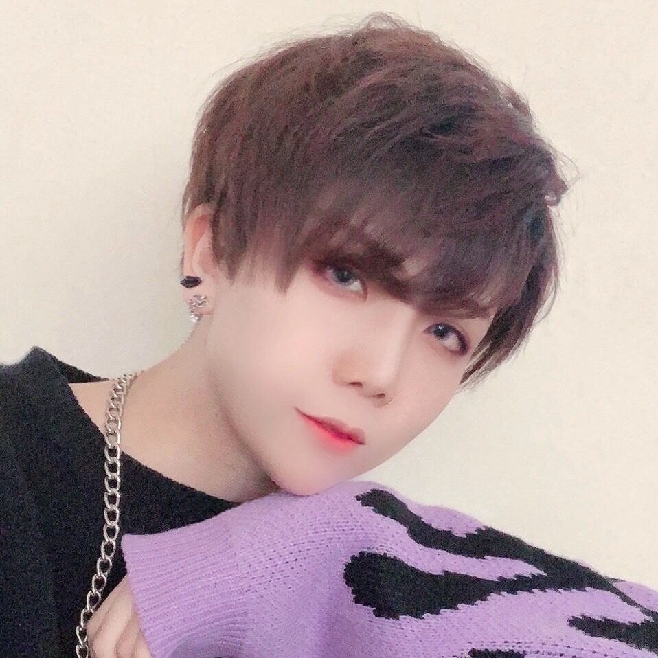 AYUMU