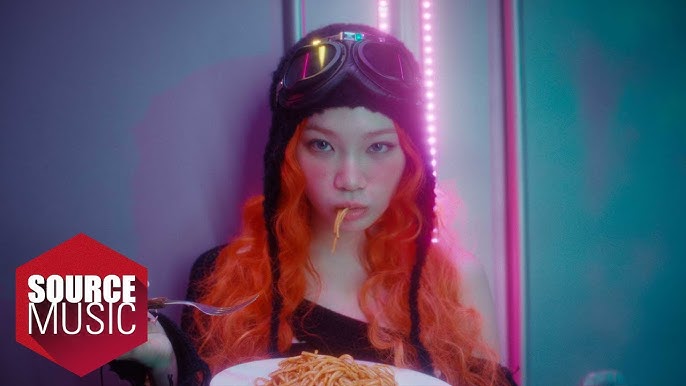 LE SSERAFIM「SPAGHETTI」1