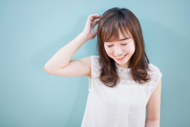 カラオケで歌うのが恥ずかしい悩みを克服！下手・音痴でも歌いやすい曲とコツ