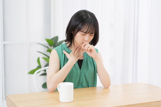 発声障害とはどんな病気？症状・原因・種類ごとの治療法を解説