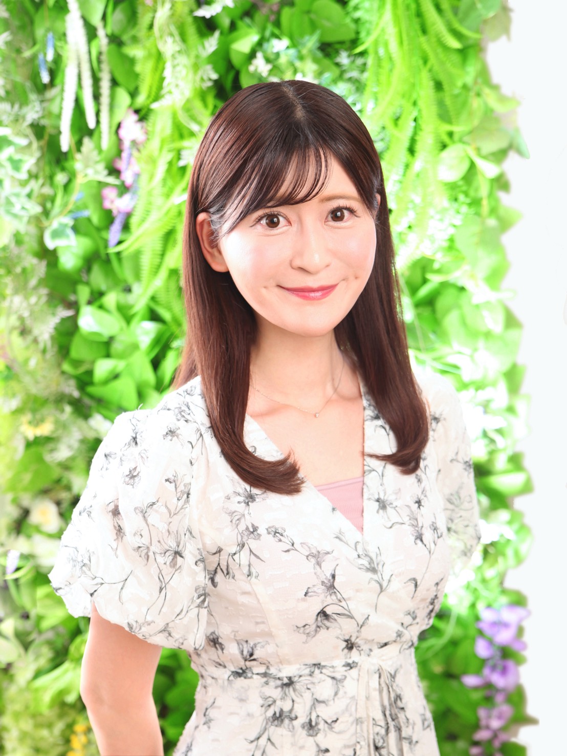 話し方講師　石本桃子(イシモトモモコ)話し方インストラクター / マンツーマンのボイトレ＆ダンスのNayutas中目黒校