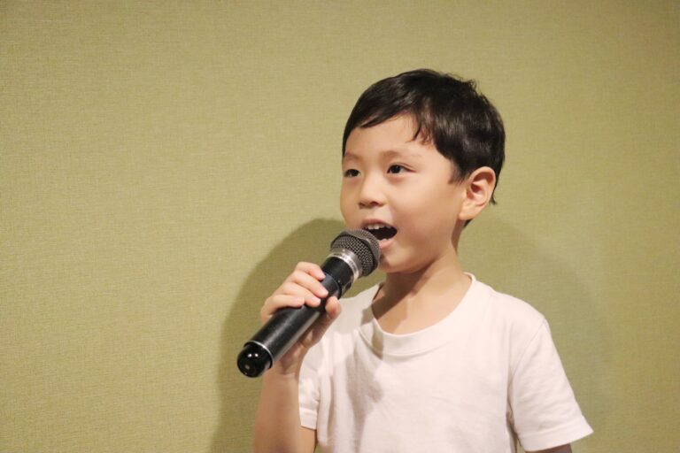 お子様のボイストレーニングについて-ナユタス池袋校-
